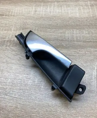 Audi A3 S3 8P Front door interior handle 8P3867020B Rightside