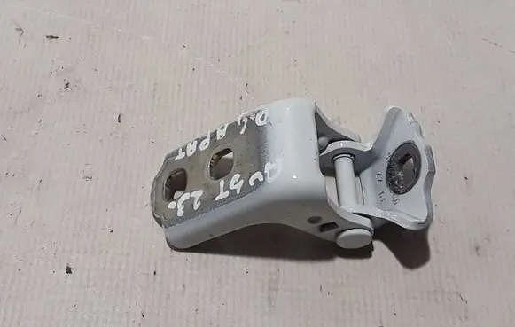 Renault Austral Rear door lower hinge 804007161R