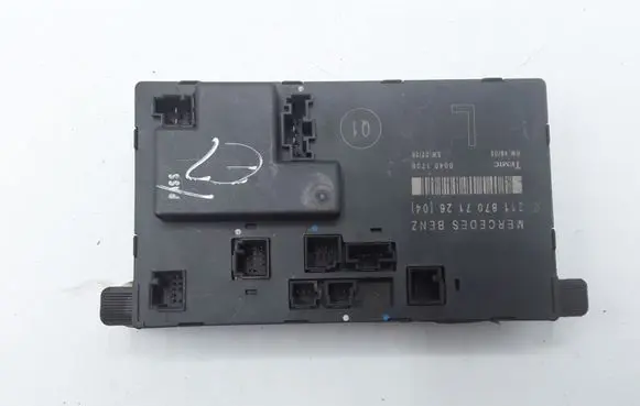 Mercedes-Benz E W211 Door control unit/module 2118707126 211870712604