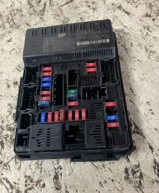 Infiniti QX60 L50 Fuse module 284B73JV0B