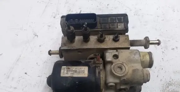 Ford Galaxy ABS Pump 7M0907379 7M0614111B