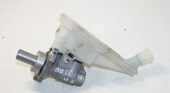 Nissan Note (E12) Master brake cylinder