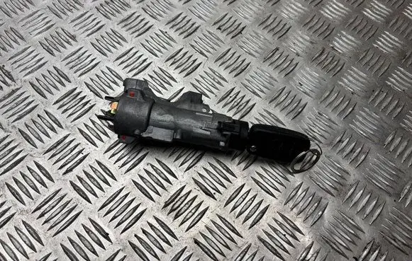 Audi A4 S4 B6 8E 8H Ignition lock 4B0905851C