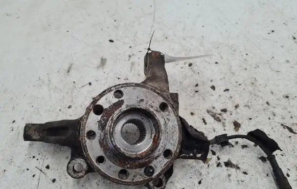 Opel Signum Front wheel hub
