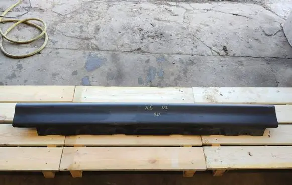 BMW X5 E53 Sill 8408705