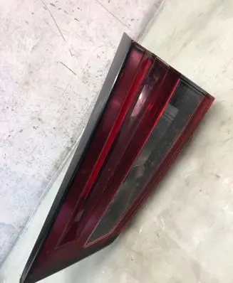 Nissan Qashqai J12 Tailgate rear/tail lights 2268d03f