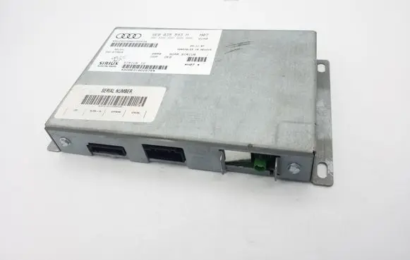 Volkswagen Touareg I Head unit multimedia control 8E0035593M 28107969