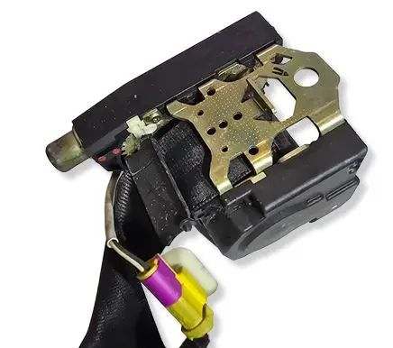 Volkswagen Golf IV Front seatbelt 1J4857705AB