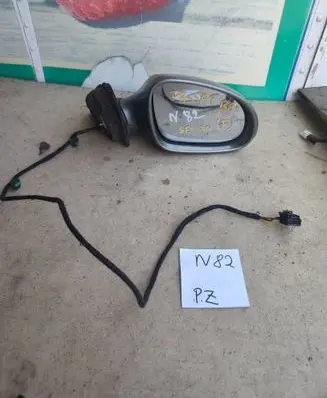 Volkswagen PASSAT B6 Front door electric wing mirror 834238