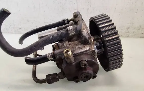 Opel Meriva A Fuel injection high pressure pump 8973138622 HU2940000071