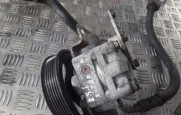 Nissan X-Trail T31 Power steering pump 8H305