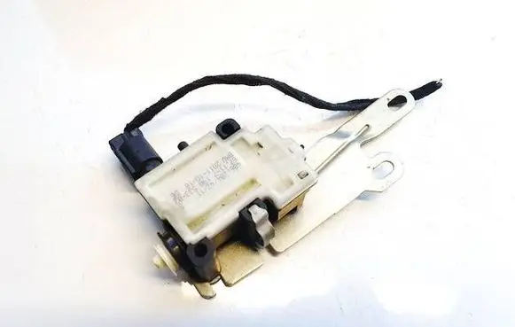 BMW X6 E71 Central locking motor 6711719053302 67.11-7190533-02