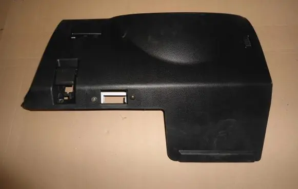 Centre console side trim front