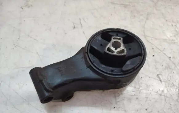 Opel Zafira C Engine mount bracket 13248630