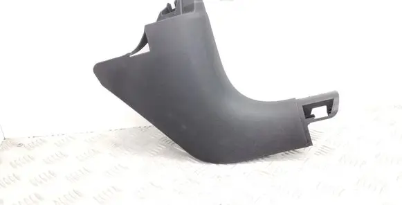 Foot area side trim