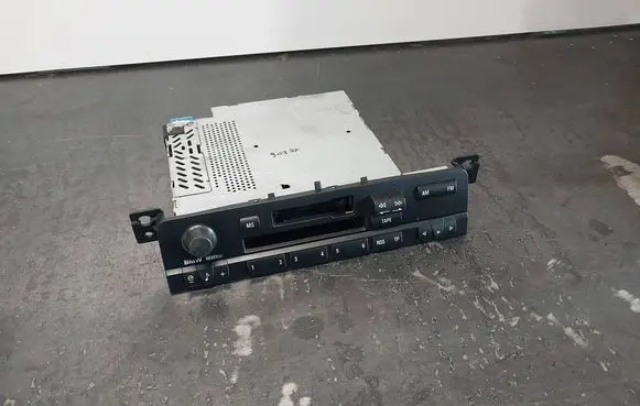 Radio/CD/DVD/GPS head unit