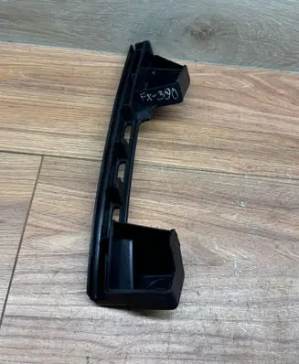 Audi A4 S4 B7 8E 8H Front bumper mounting bracket 1T0807890B