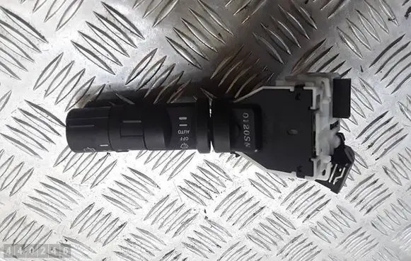 Nissan Qashqai Wiper control stalk