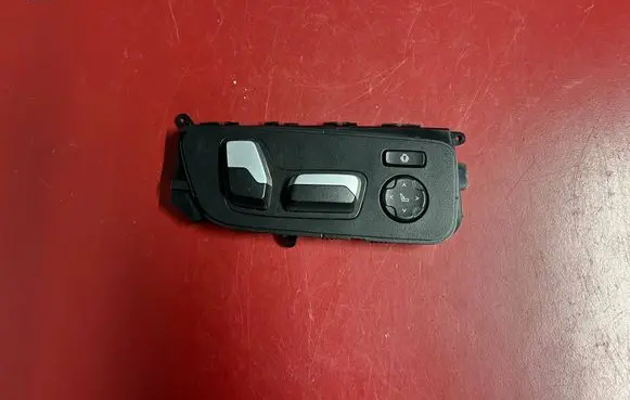 BMW X3 G01 Seat control switch 9390112