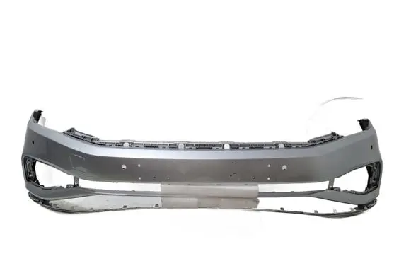 Volkswagen PASSAT B8 Front bumper 3G0807221E