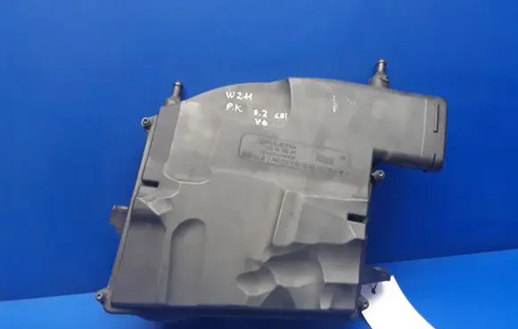 Mercedes-Benz E W211 Air filter box A6420940304 A0051535028 A6420940685