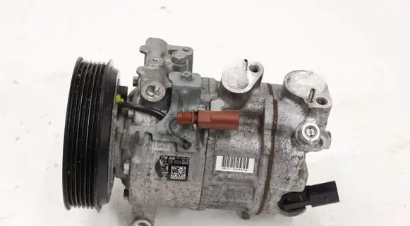 Volkswagen Beetle A5 Air conditioning (A/C) compressor (pump) 5WA816803A5785458