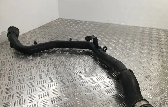 Audi Q7 4L Intercooler hose/pipe 7L6145770