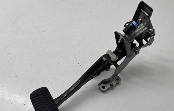 Subaru Legacy VII Brake pedal Pj00b 4619BNL