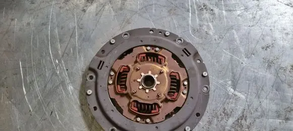 Toyota Prius+ (ZVW40) Clutch pressure plate 3127047060