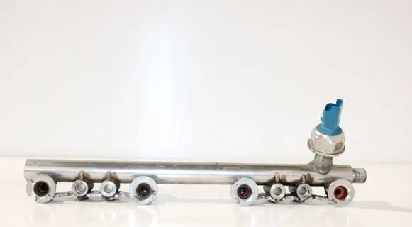 Nissan Qashqai Fuel main line pipe H8201420996 166380783R 175226637R