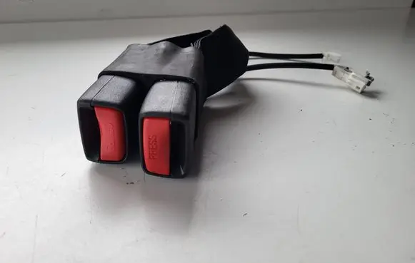 Nissan Qashqai Rear seatbelt buckle