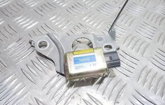 Toyota RAV 4 (XA20) Airbag deployment crash/impact sensor 8983442020 1879001161