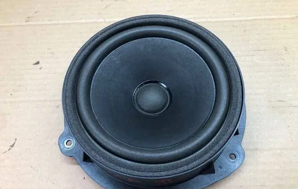 Seat Leon (5F) Rear door speaker 5F0035411A