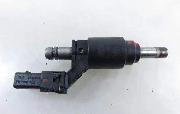 Opel Signum Fuel injector 24404012