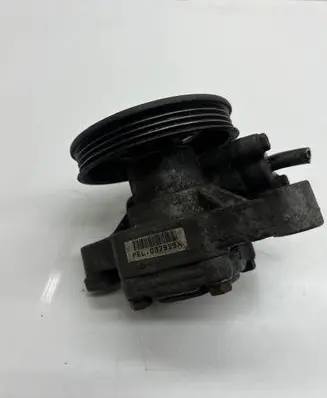 Honda HR-V Power steering pump 037925X