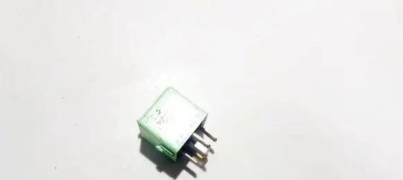 BMW 5 E39 Other relay 61368373700 v23134-k59-x312