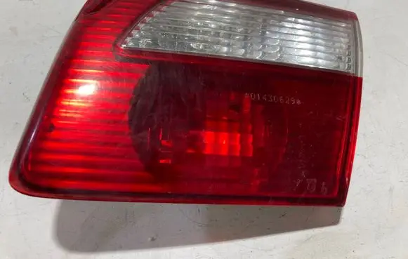 Mazda 626 Tailgate rear/tail lights 22661919