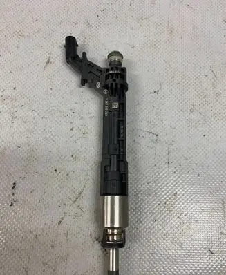 Audi Q5 SQ5 Fuel injector 06M906036K