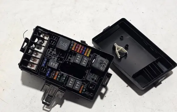 Fuse box set