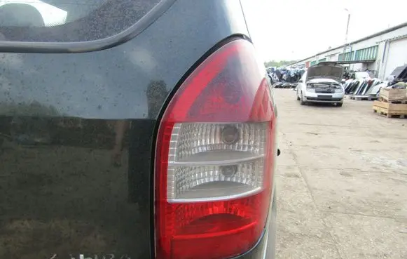 Opel Zafira A Rear/tail lights 