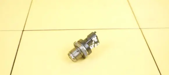 Opel Vivaro Fuel pressure sensor 0281006726 28SP39