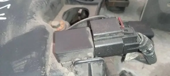 Dodge Magnum Air pressure sensor