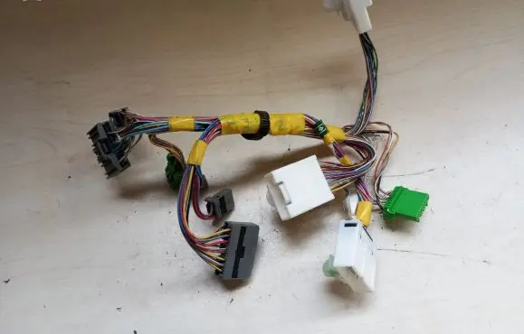 Mitsubishi Outlander CD changer wiring 8755A054