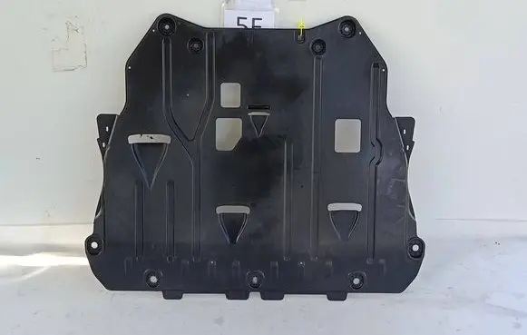 Volvo XC40 Engine splash shield/under tray 8892069445 32241301