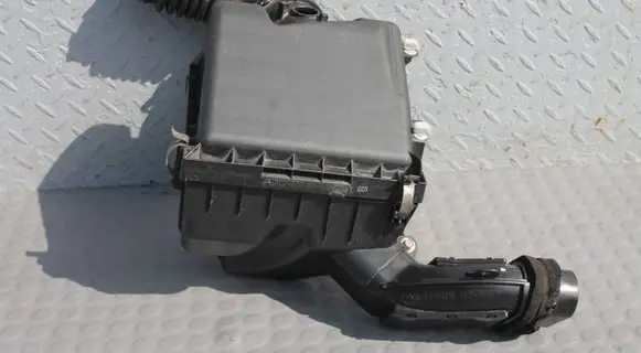 Mitsubishi L200 Air filter box MITSUBISHI1500A599 1500A599 1505A964