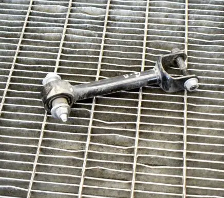 Tesla Model 3 Rear upper control arm/wishbone 104443100G