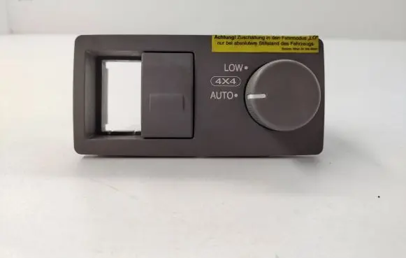 KIA Sorento Differential lock switch 612w16240