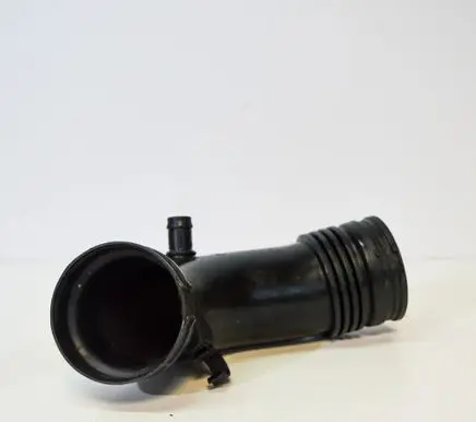 Audi RS4 B8 Air intake hose/pipe 8T0129600