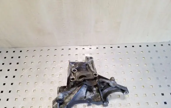 Volkswagen Phaeton Power steering pump mounting bracket 059145169AA