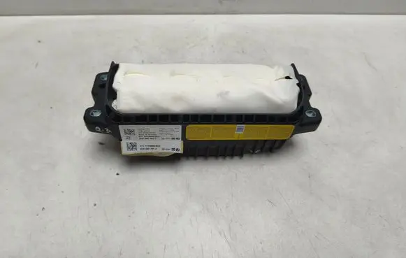 Audi Q3 8U Passenger airbag 8U0880204A